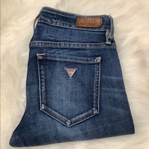 GUESS Power Curvy Mid JEANS